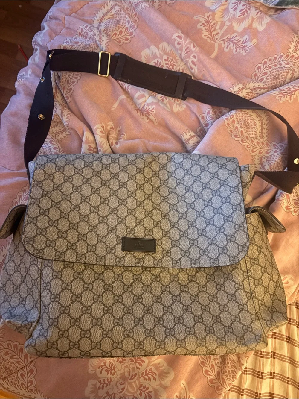 Gucci Brown/Beige GG Supreme Messenger Bag for Men